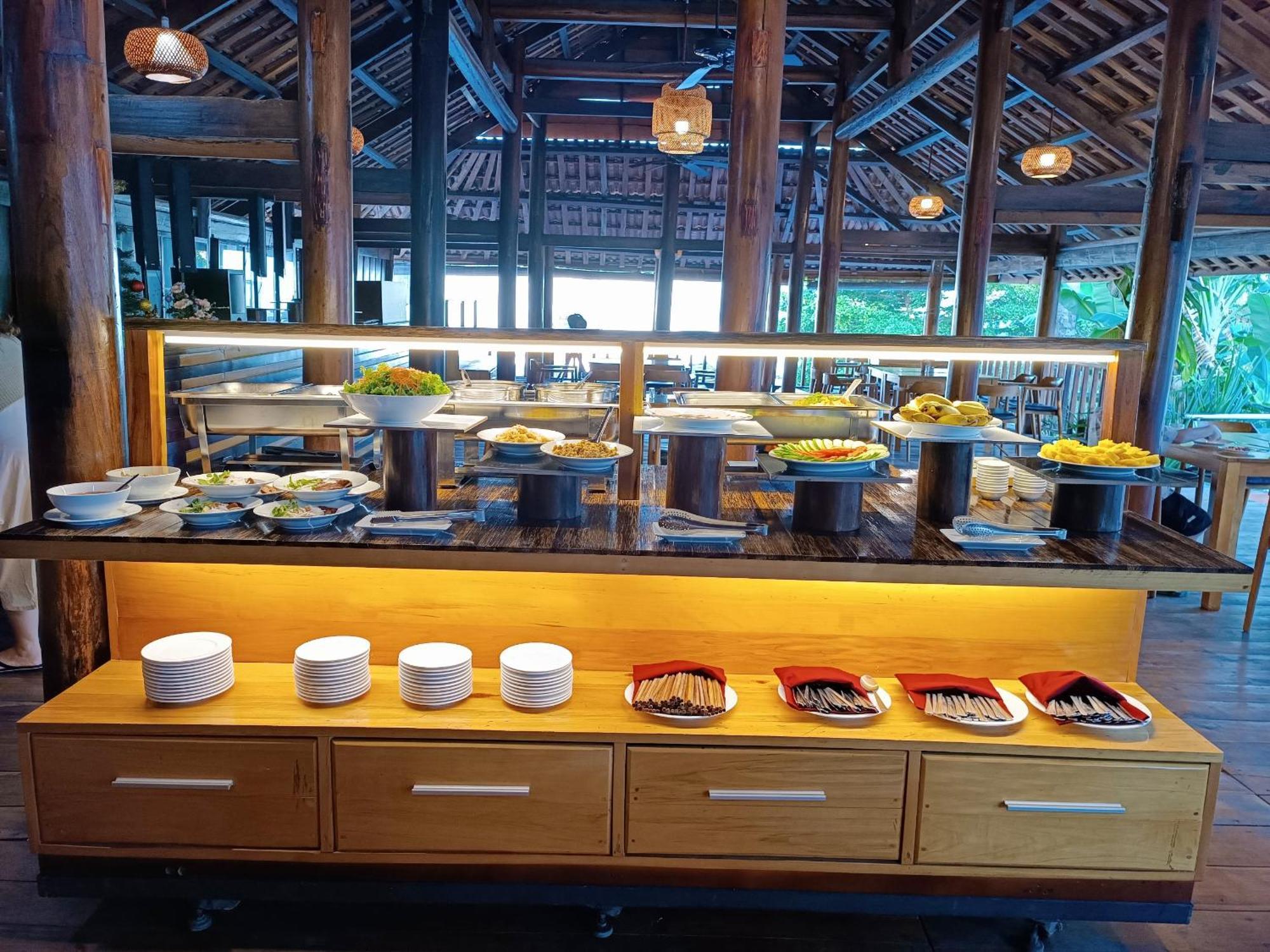 Suncosy Central Hotel 두옹 동 외부 사진
